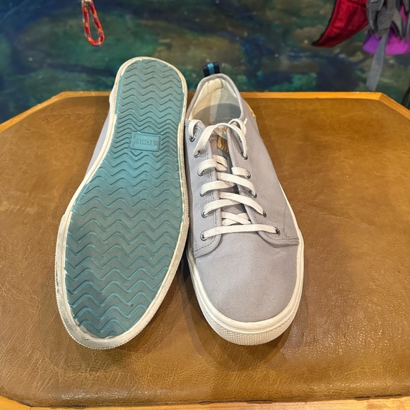 Tom’s Travel Light Shoes - Picture 4 of 4